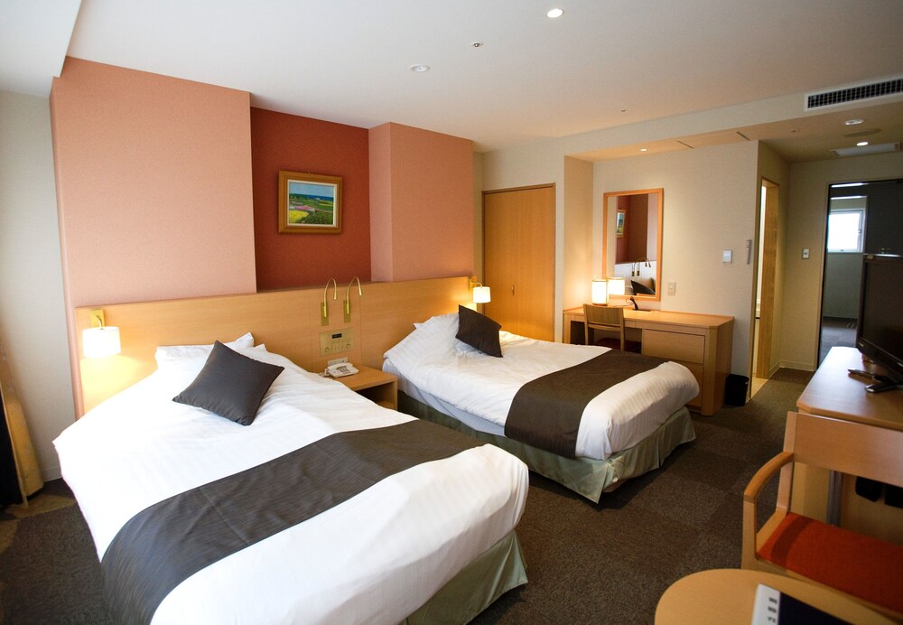 Kamenoi Hotel Kamogawa — 4-Star Luxury Hotel in Kamogawa, Japan