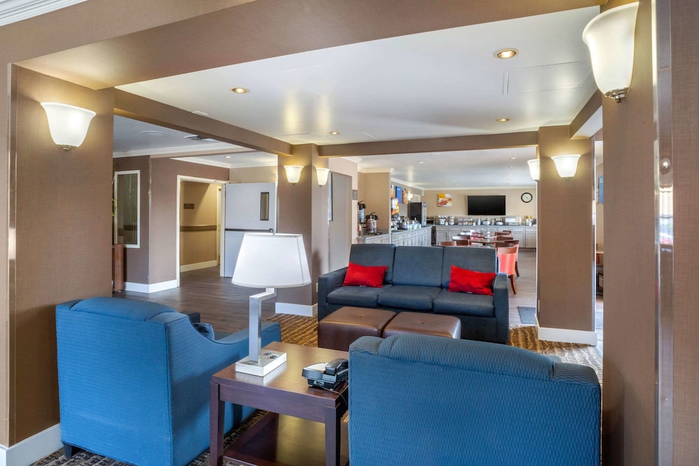 Comfort Inn Castro Valley - photo 3