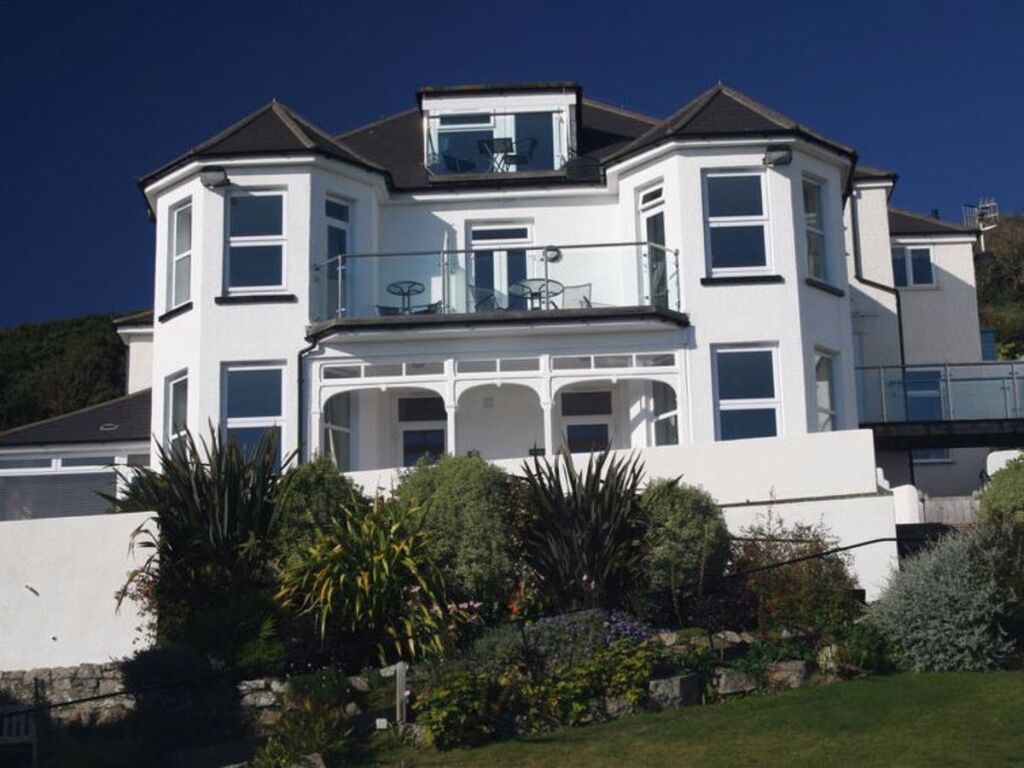 House Seaview Pomaia 21619 — 4-Star Luxury Hotel in Looe, United Kingdom