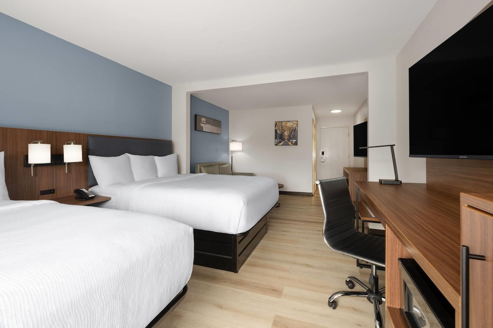 Wingate by Wyndham Dublin Near Claytor Lake State Park - photo 27