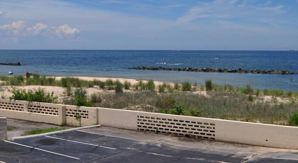 Ocean View Inn - photo 16