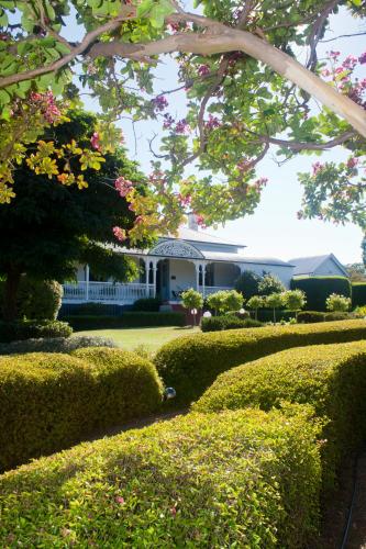 Whiskey Gully Wines — hotel in Stanthorpe