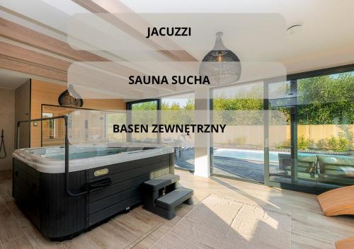Mielnovo dom z basenem sauną i jacuzzi in Mielno, Poland