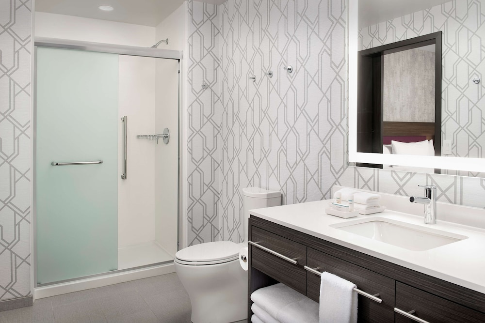 Home2 Suites by Hilton Denver Central Park - photo 27