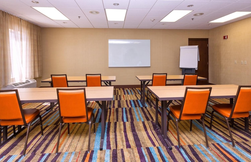 Fairfield Inn and Suites by Marriott Des Moines West - photo 31