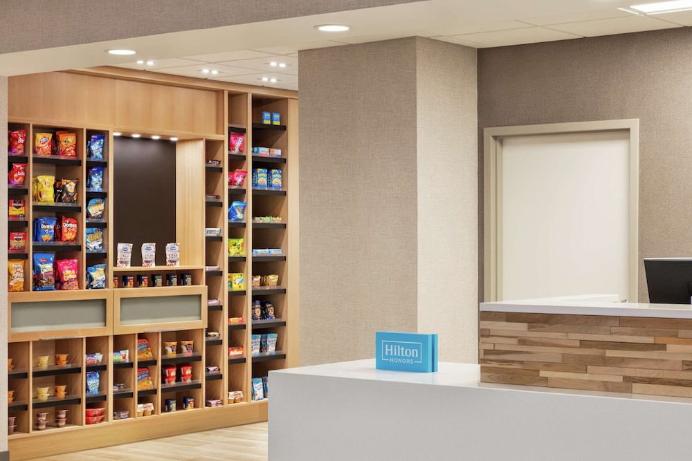 Hampton Inn & Suites Valparaiso - photo 4