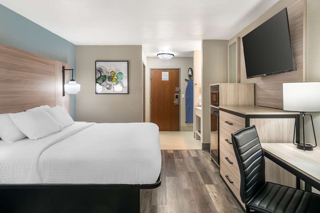 Best Western Park City Wichita North - photo 29