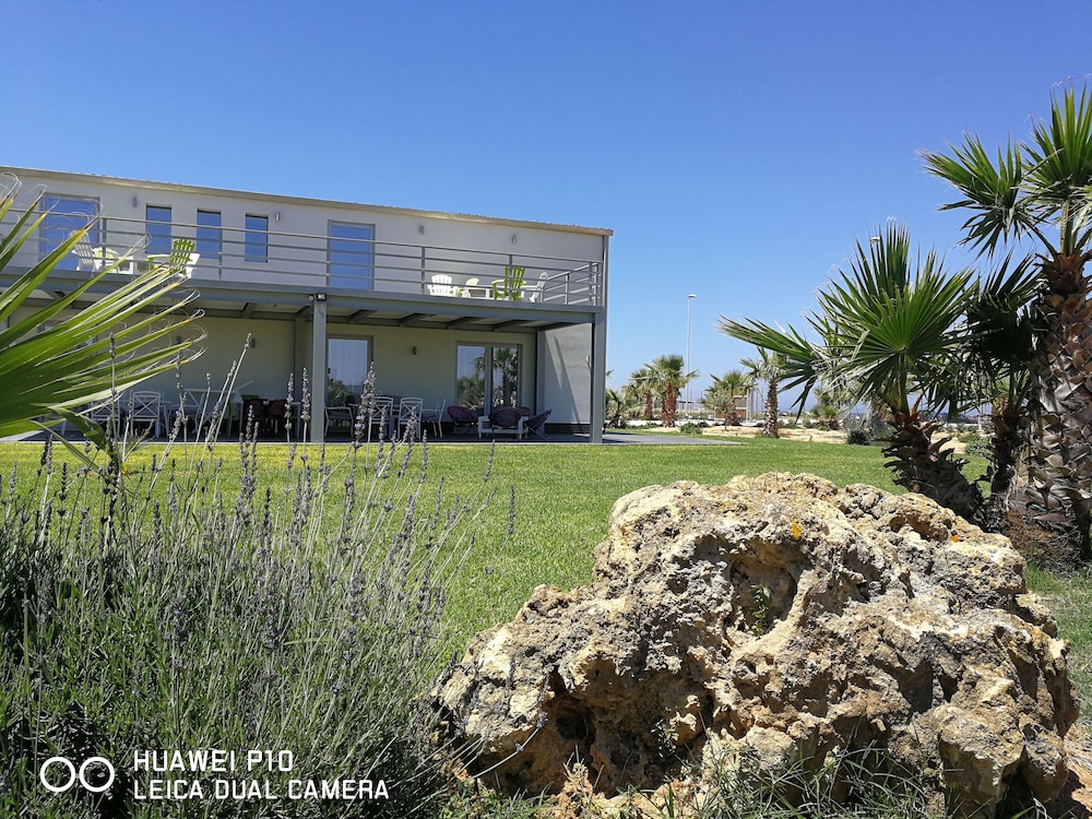 B&B Brezza Delle Egadi — 4-Star Luxury Hotel in Marsala, Italy