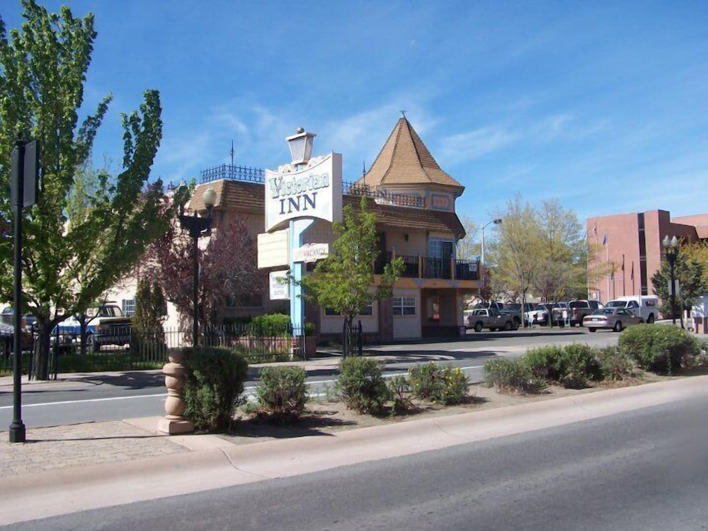 Victorian Inn - carbon neutral hotel in Reno