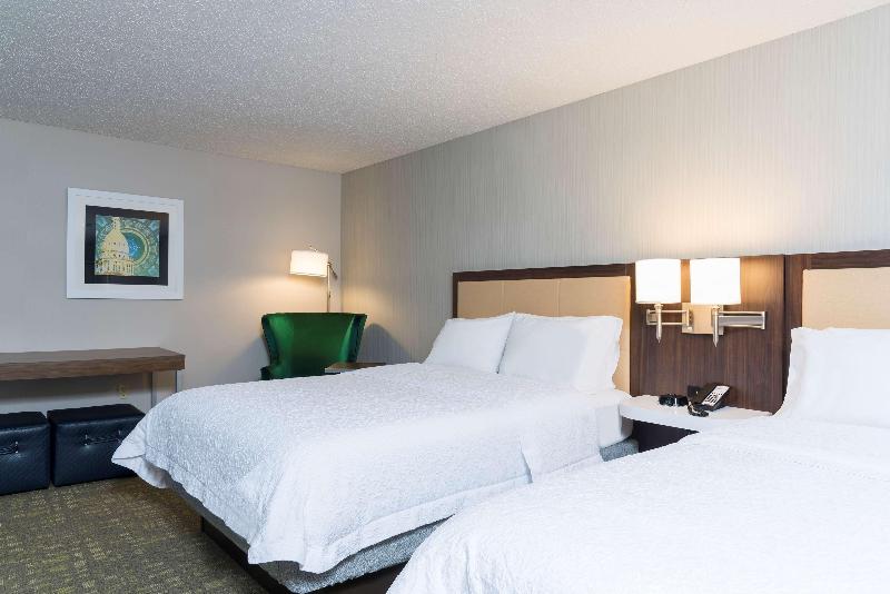 Hampton Inn & Suites East Lansing Okemos - photo 23