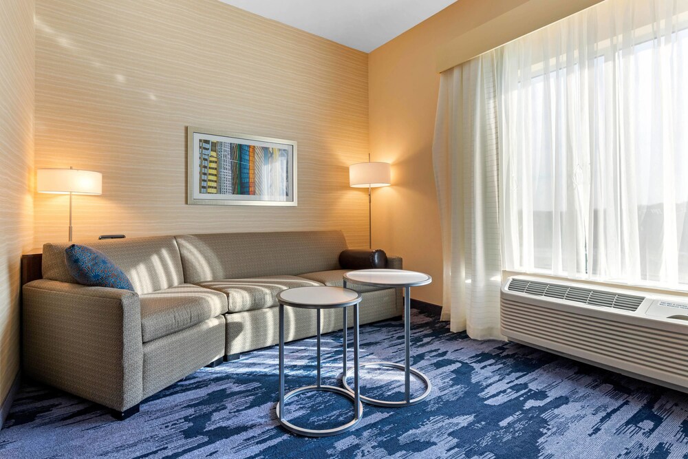 Fairfield Inn & Suites by Marriott Mebane - photo 7