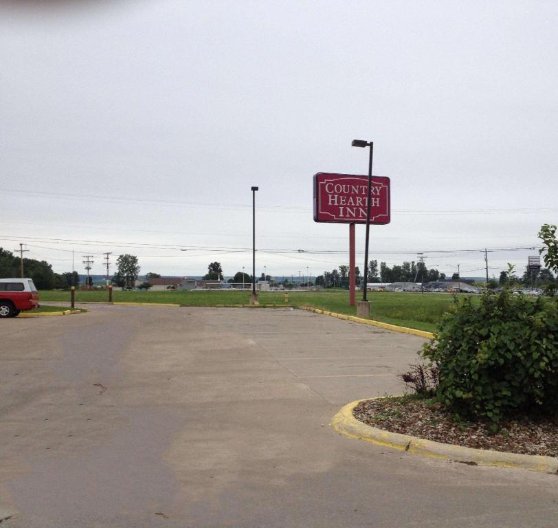 Country Hearth Inn & Suites Willard - photo 17