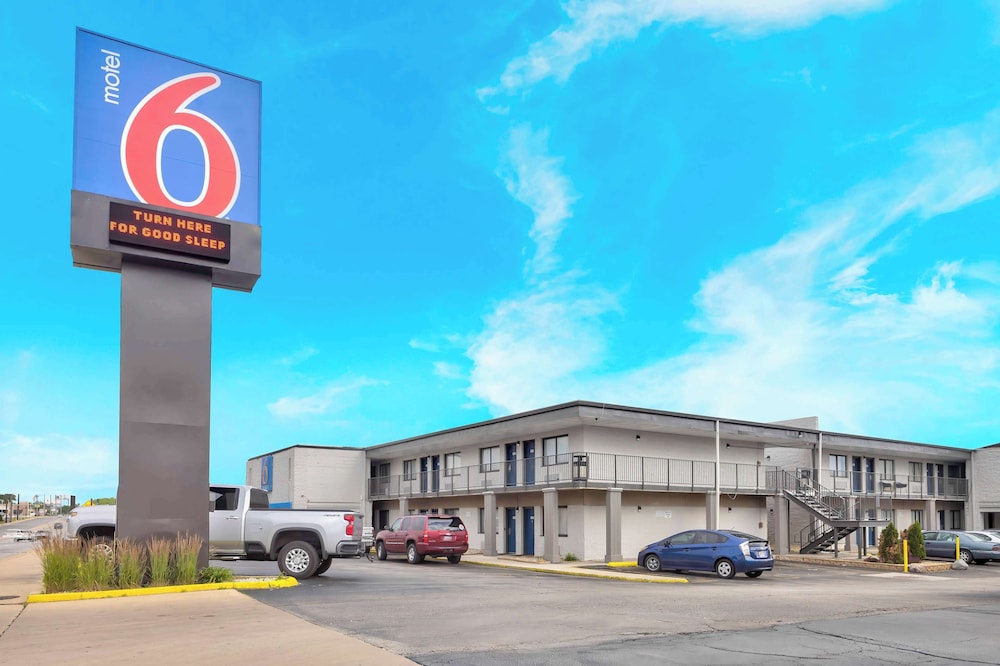 Motel 6 Villa Park IL Chicago West - featured photo