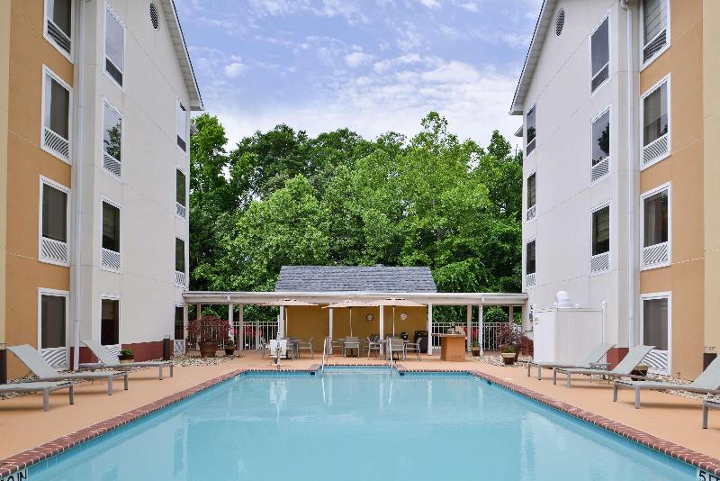 Hampton Inn & Suites Newport News - photo 134
