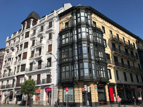 Apartamento en el centro de Bilbao — 4-Star Luxury Hotel in Bilbao, Spain