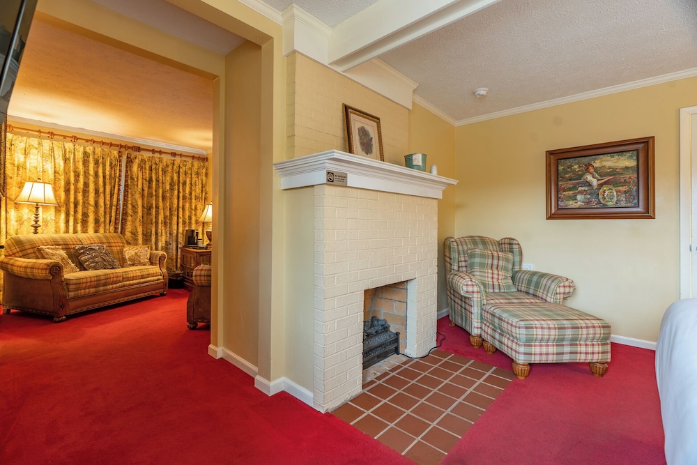 Ridgeway Inn - photo 51