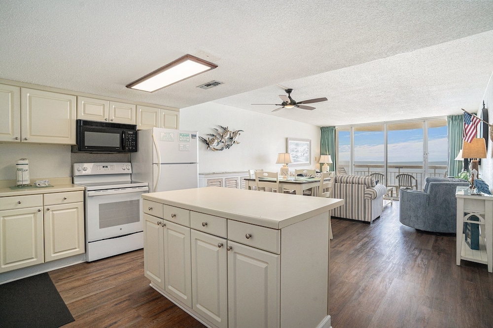 0711 Waters Edge Resort 2 Bedroom Condo by RedAwning - photo 6