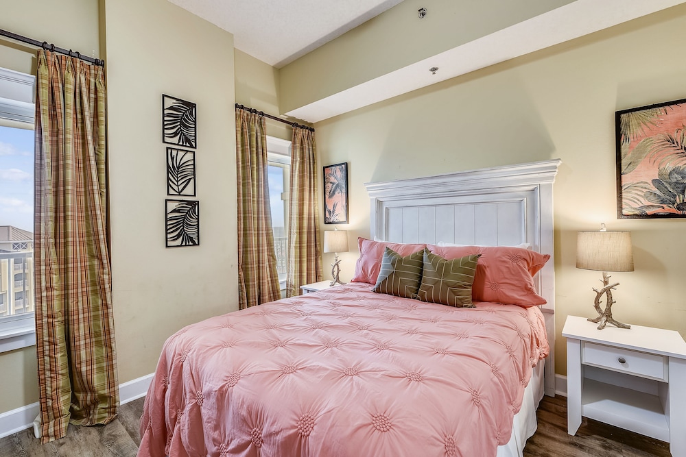 Grand Panama Beach Resort by Book That Condo - photo 7