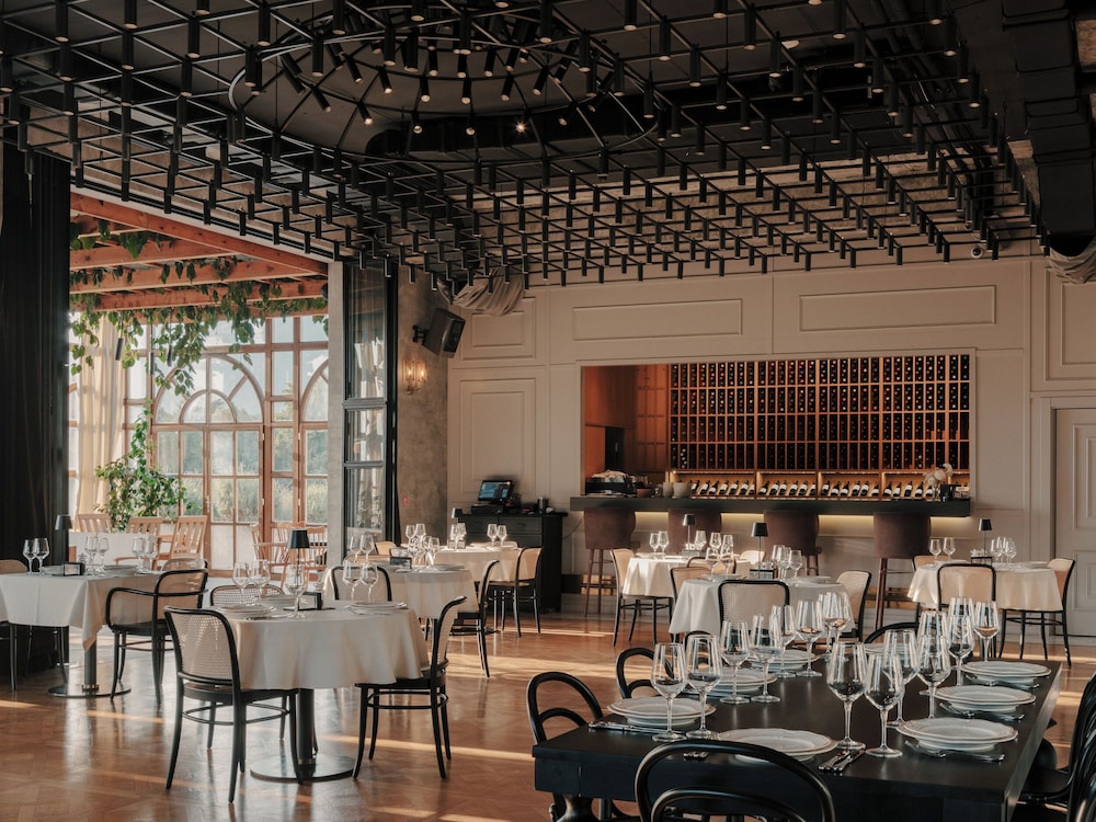 מזון ומשקאות