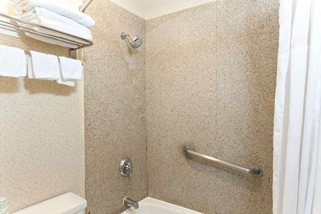 Days Inn by Wyndham Alhambra CA - photo 8