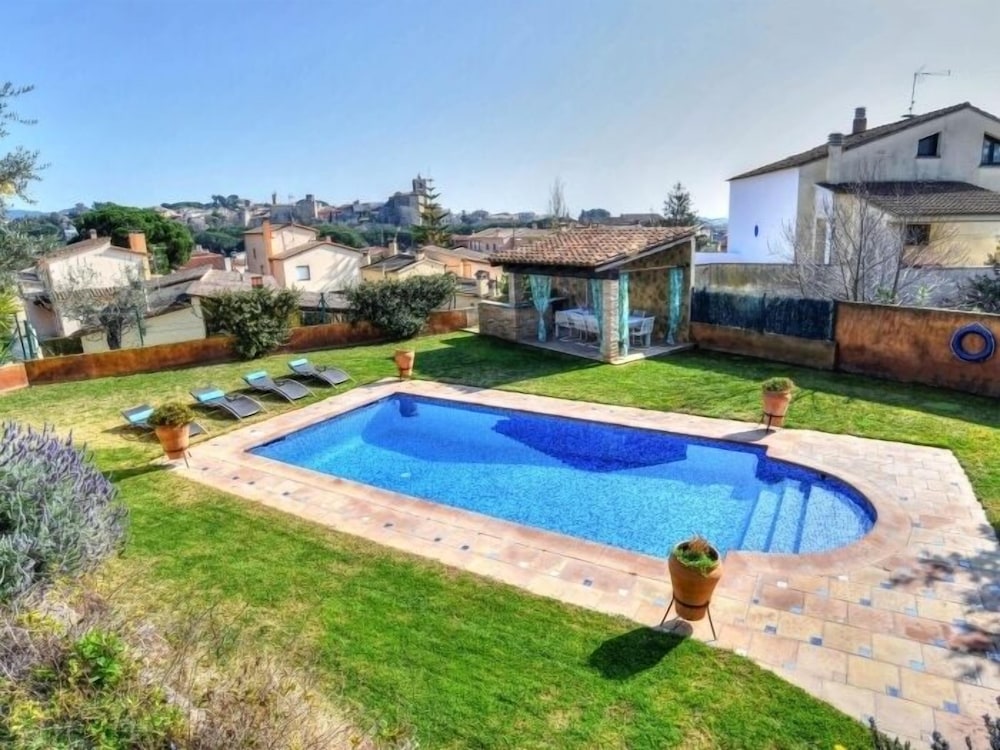 Casa Somni — 4-Star Luxury Hotel in Calonge, Spain
