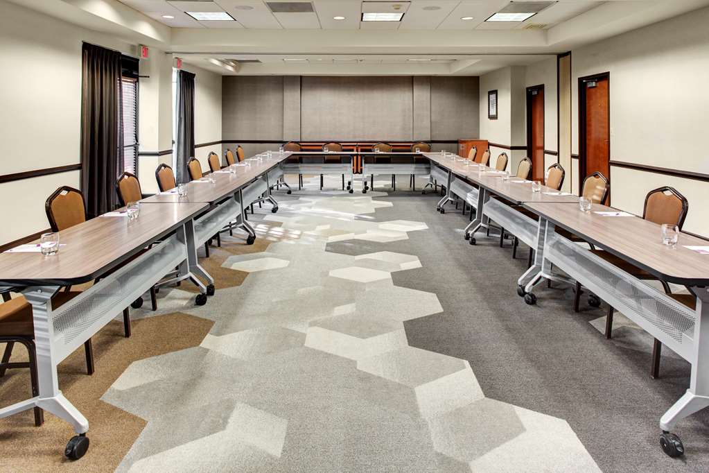 Hyatt Place Albuquerque Airport - photo 21