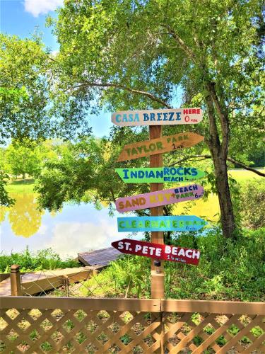 Casabreeze Cozy Creek House Irb&Clearwater Beach — 4-Star Luxury Hotel in Largo, United States