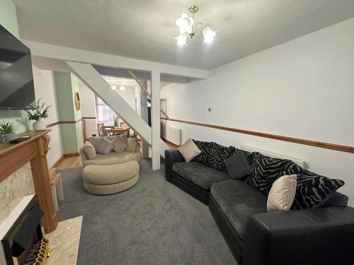 Bolton Terrace 2 Bedrooms Sleeps 4 — 4-Star Luxury Hotel in Workington, United Kingdom