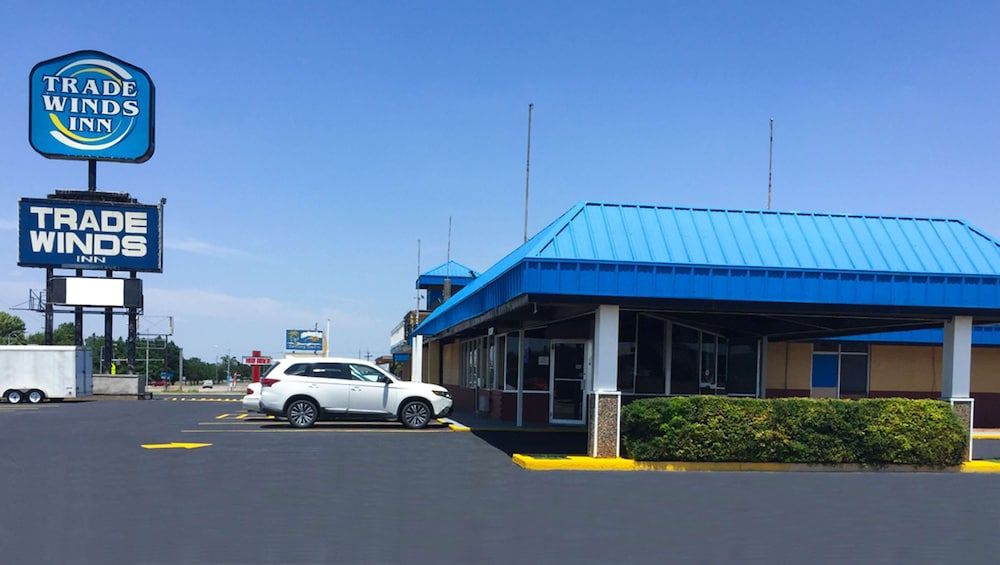Trade Winds Inn Clinton - photo 12