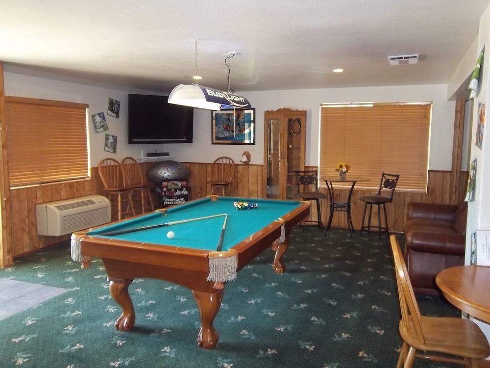 O'cairns Inn & Suites - photo 43