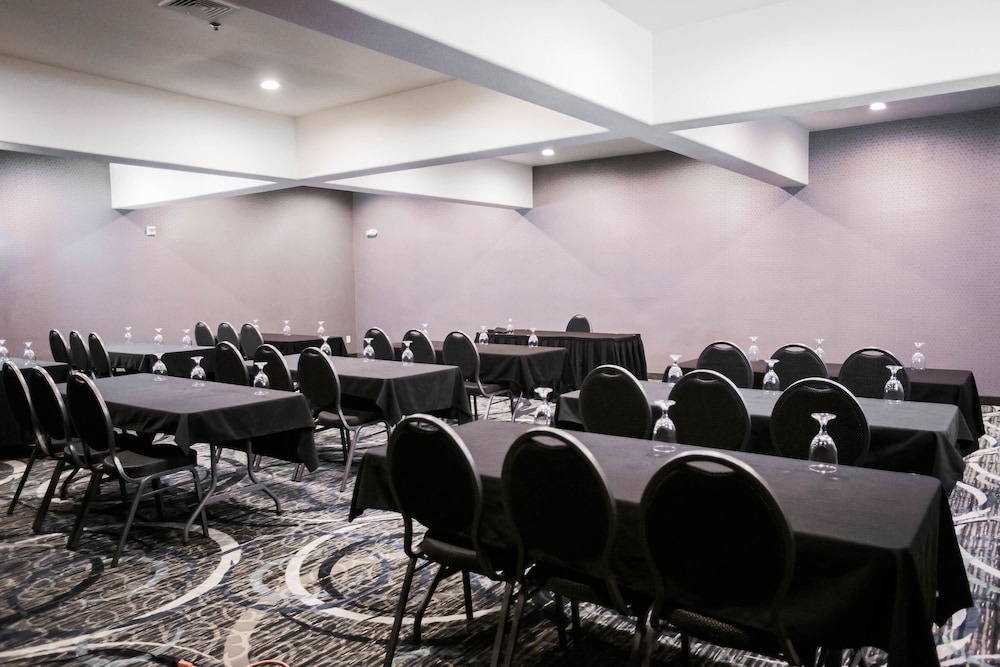 Holiday Inn Longview North by IHG - photo 43