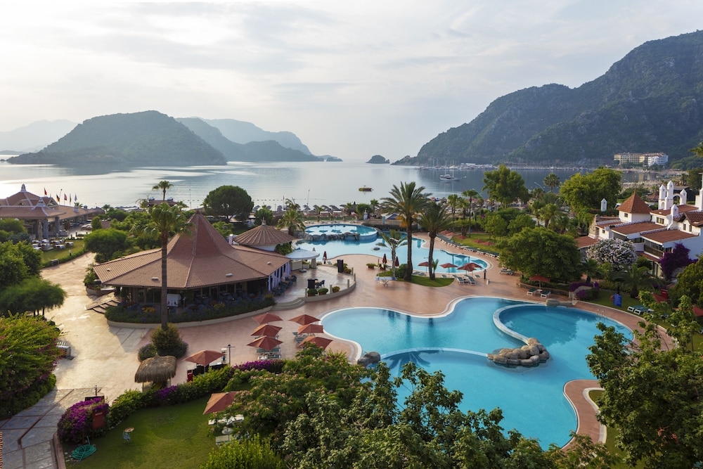 Marti Luxury Residence and Villas — 5-Star Luxury Hotel in Icmeler, Turkey