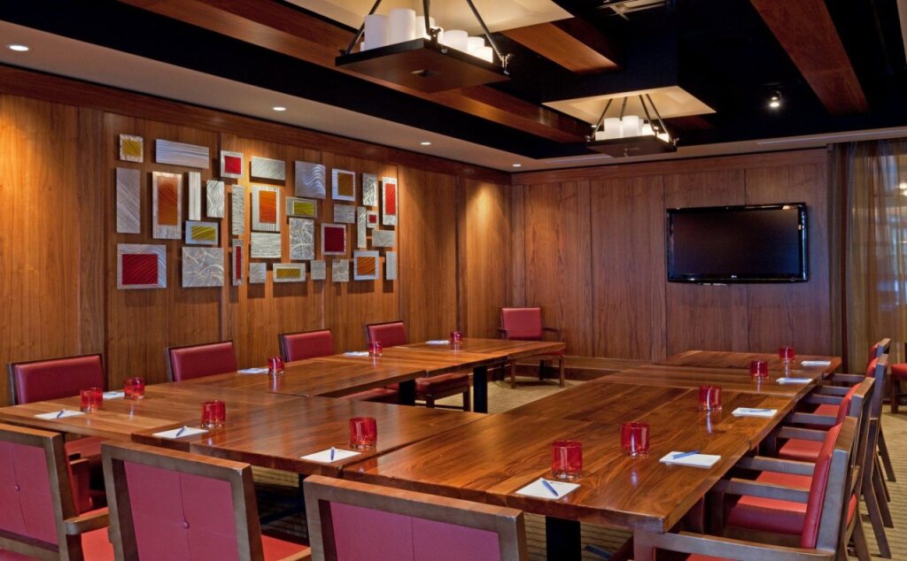 Hotel Indigo Boston Newton Riverside - photo 16
