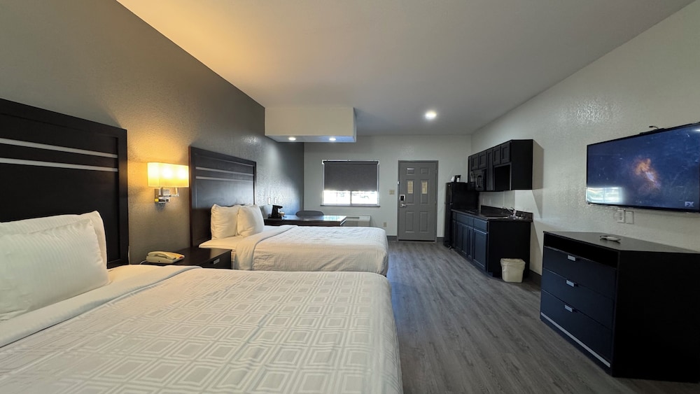 Sunbridge Inn and Suites - photo 16