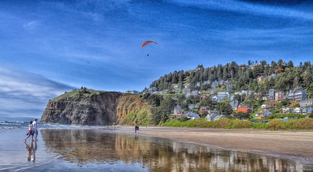 Three Arch Inn — Tillamook