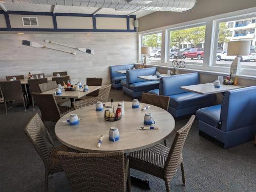 Admiral Resort Motel - photo 29