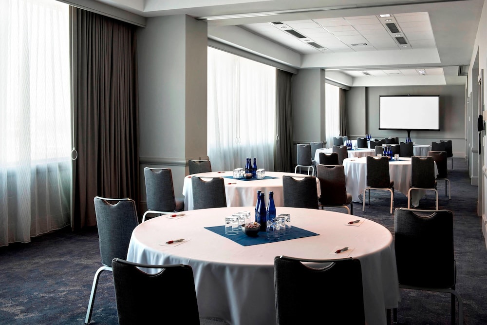 Philadelphia Airport Marriott - photo 57