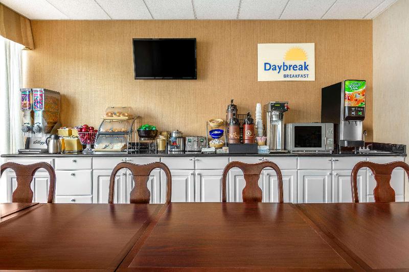 Days Inn By Wyndham College Park - photo 15