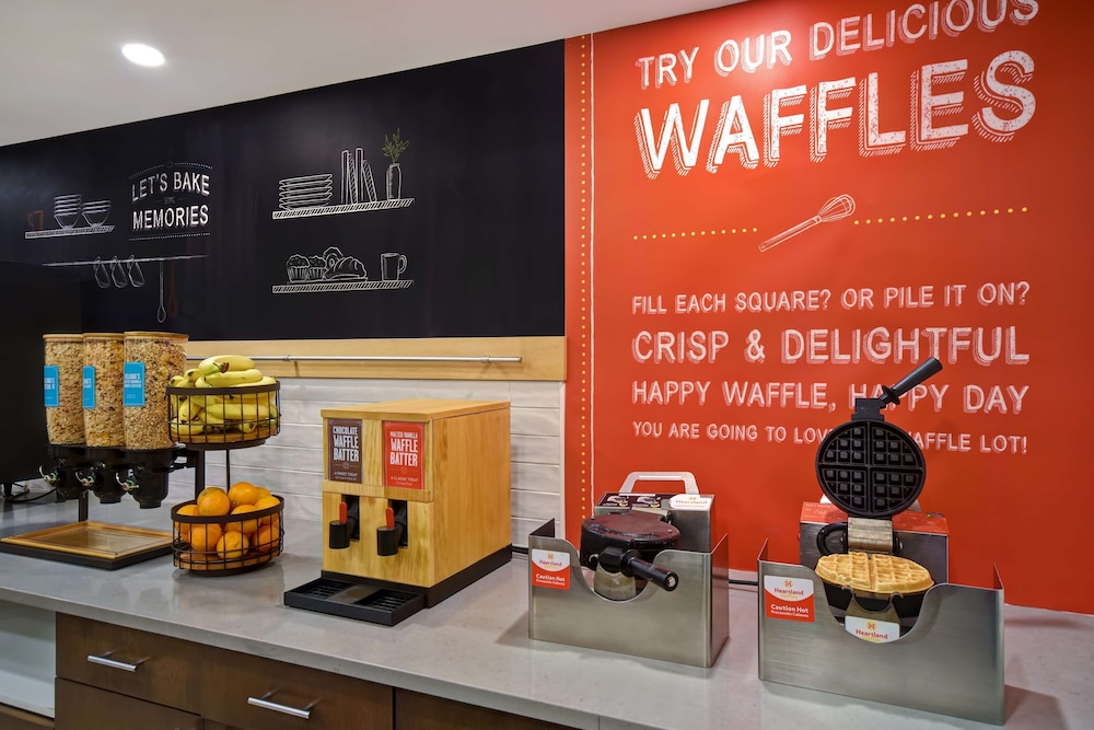 Hampton Inn Potomac Mills Woodbridge - photo 29