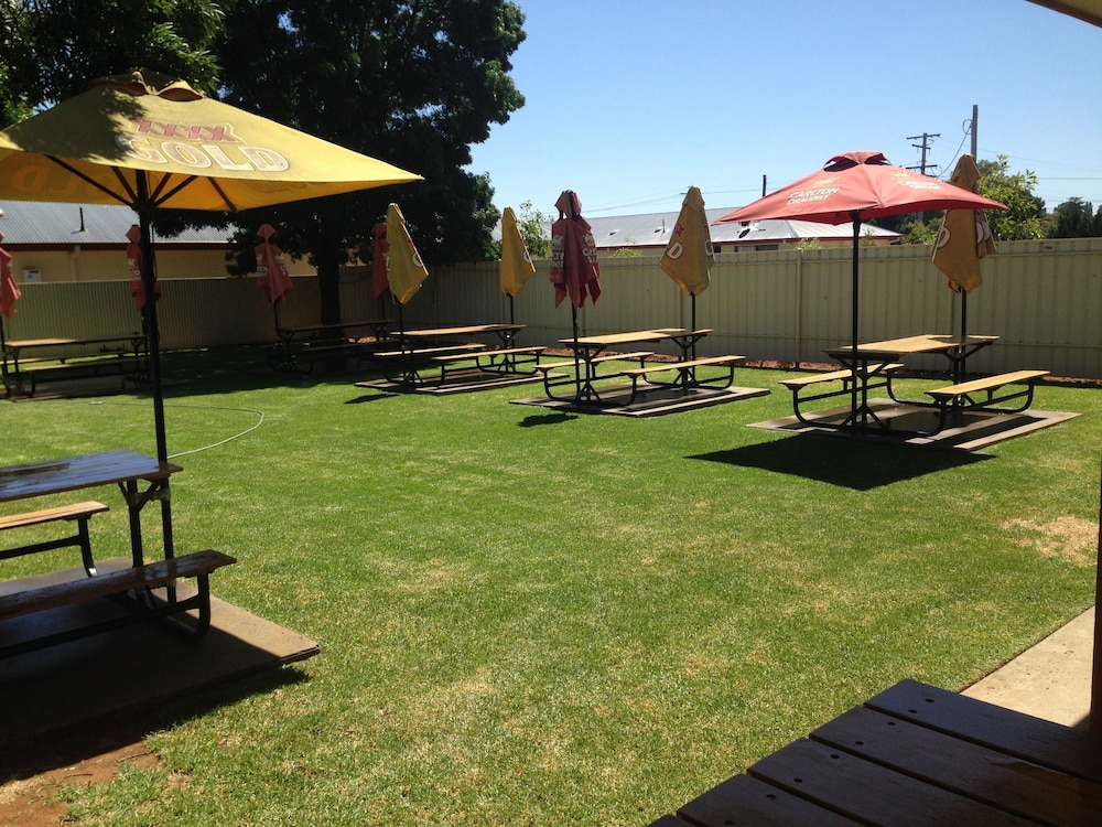 Coro Club Motel in Griffith, Australia