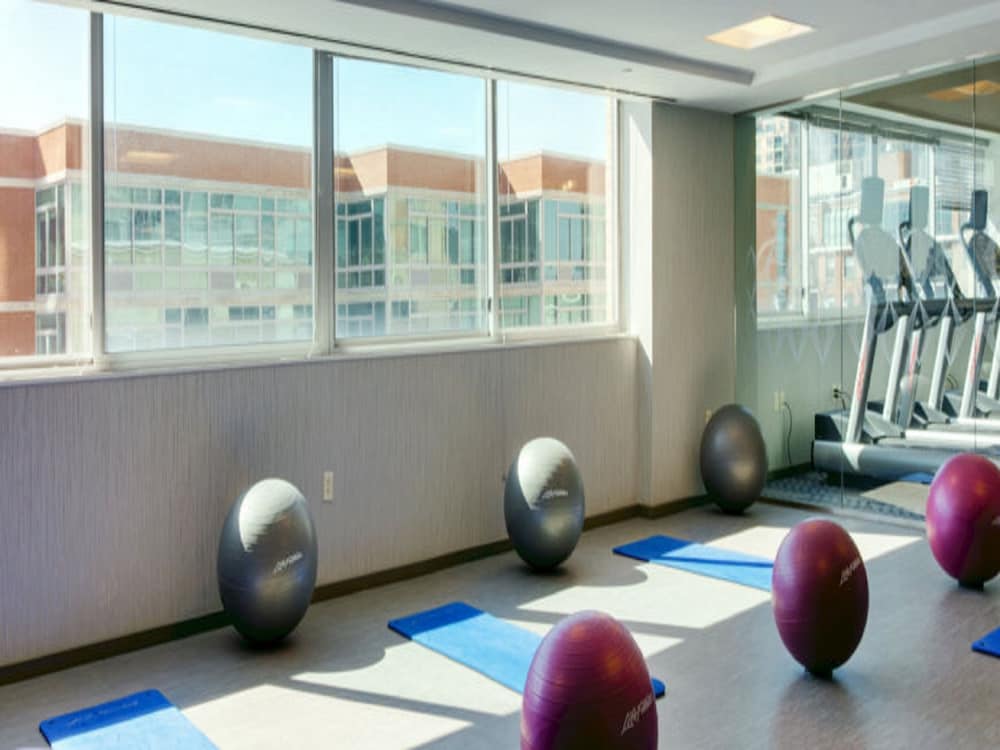 Global Luxury Suites at Exchange - photo 20