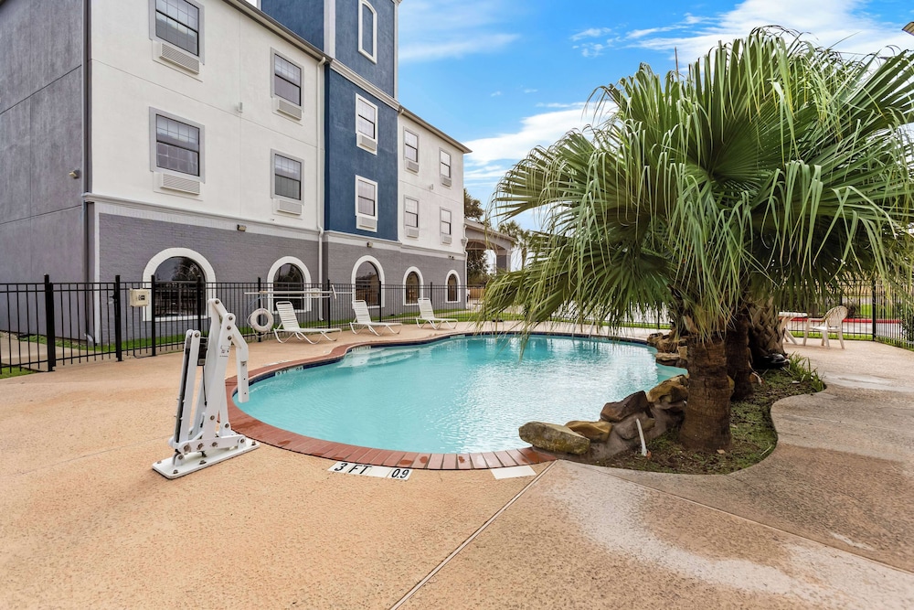 Sonesta Essential Beaumont - photo 21