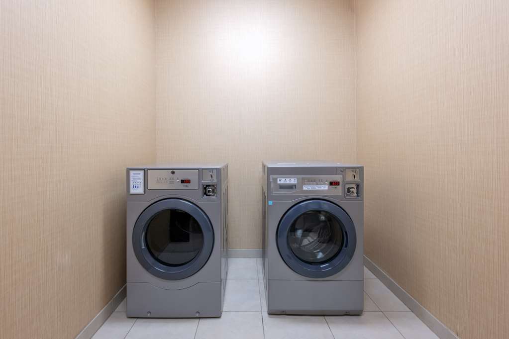 Best Western Plus Midland Suites - photo 21