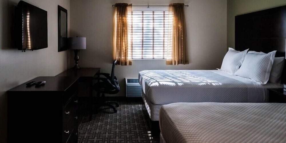 HolmeSuites Columbus Airport DLA - photo 8