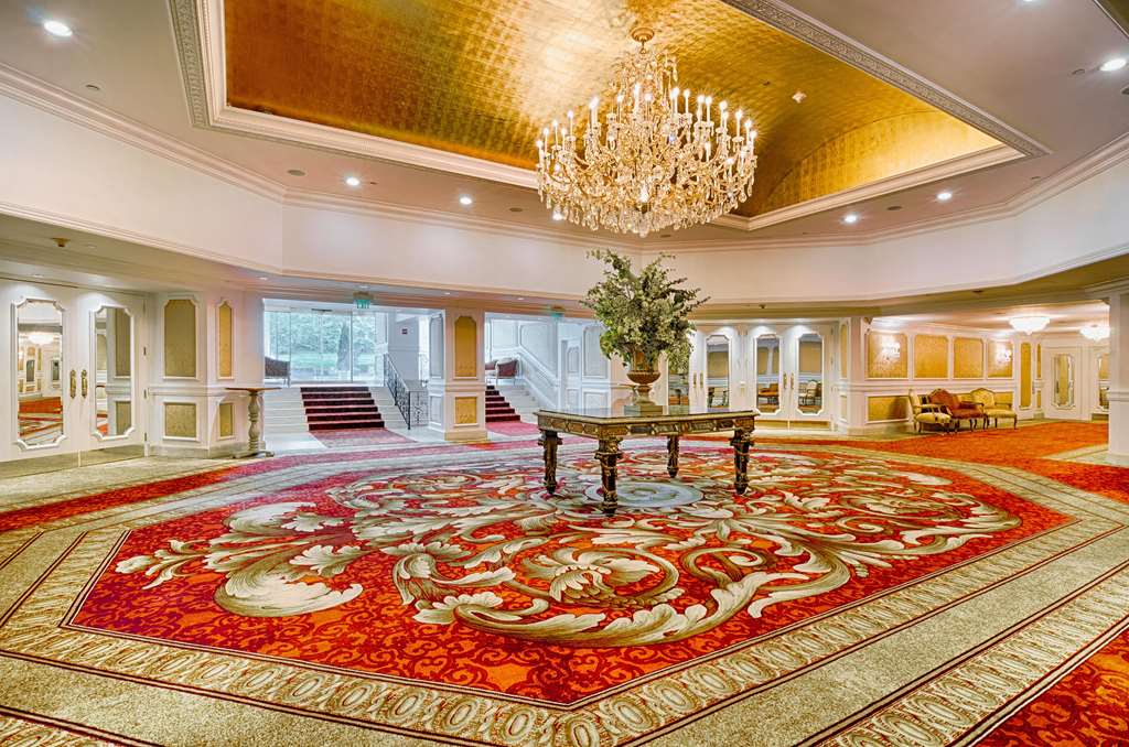 The Garden City Hotel - photo 27