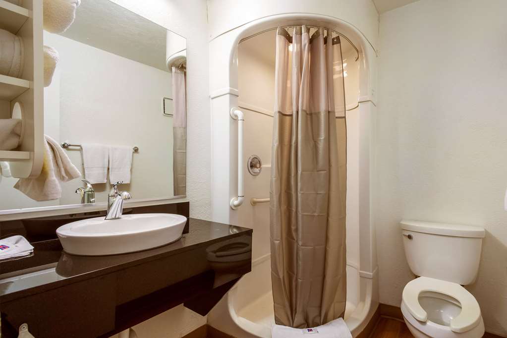 Motel 6 Youngtown AZ Phoenix Sun City - photo 22