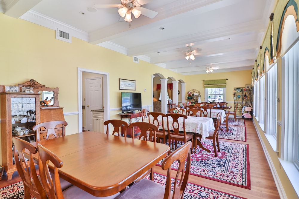 The Cypress Inn Bed & Breakfast - photo 89
