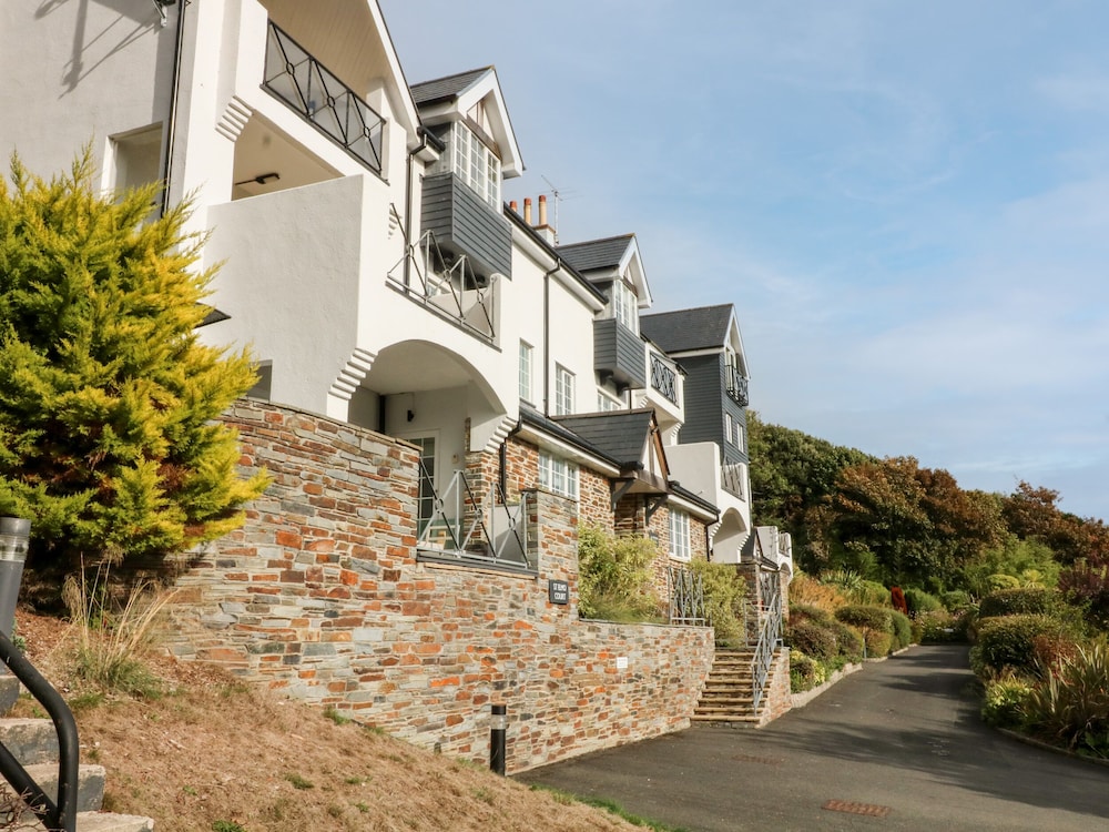 14 St Elmo Court — 4-Star Luxury Hotel in Salcombe, United Kingdom