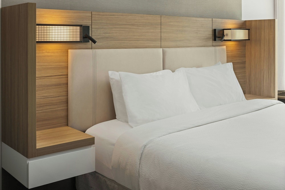 Springhill Suites BY Marriott Bettendorf - photo 6