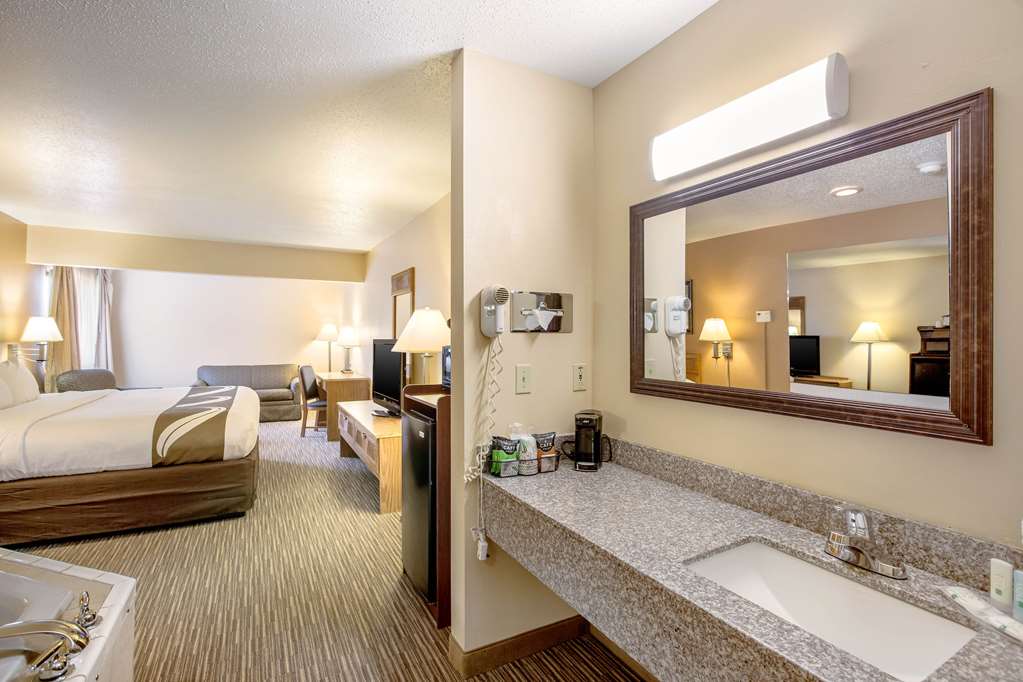 Quality Inn Storm Lake - photo 24